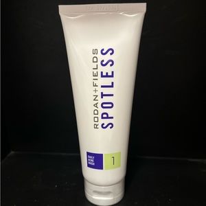 Rodan + Fields New and Sealed Spotless Daily Acne Wash
